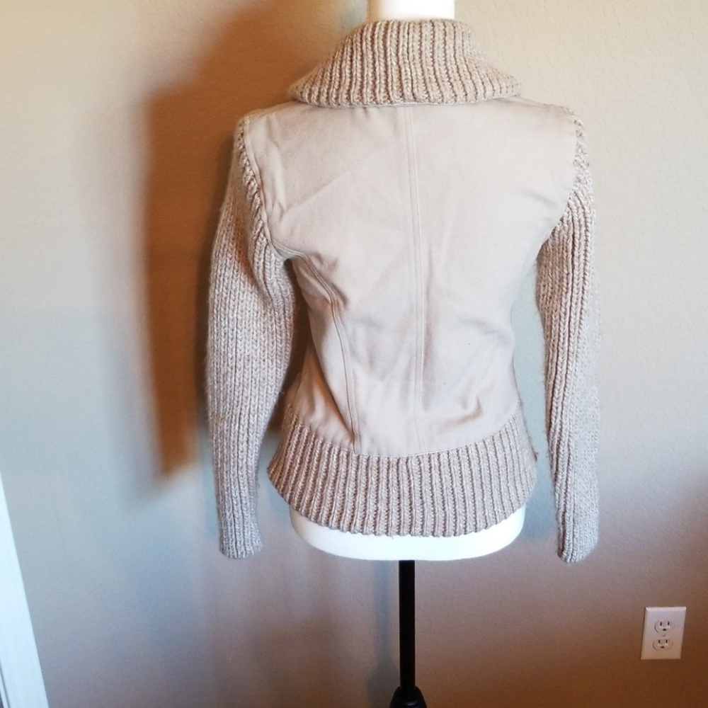 Sweater - Picture 3 of 5